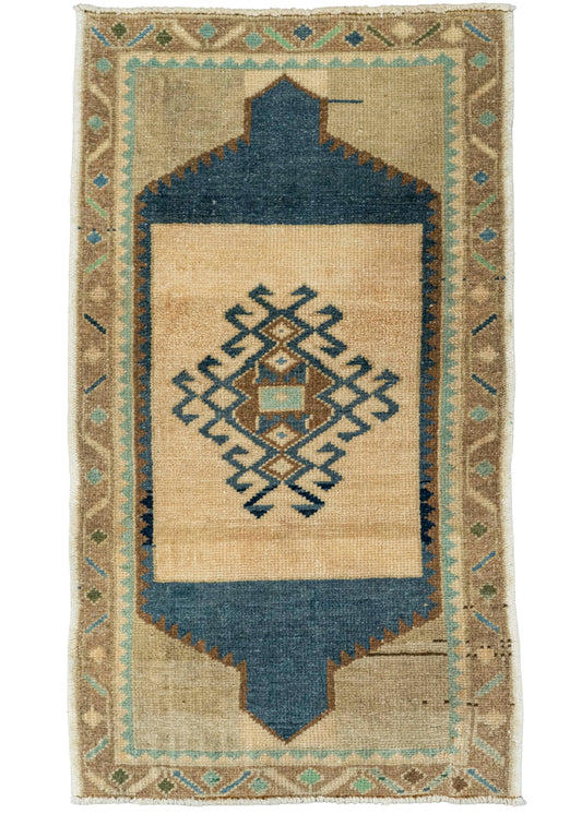 Turkish Yastik Rug  1'7" x  2'10" #22650