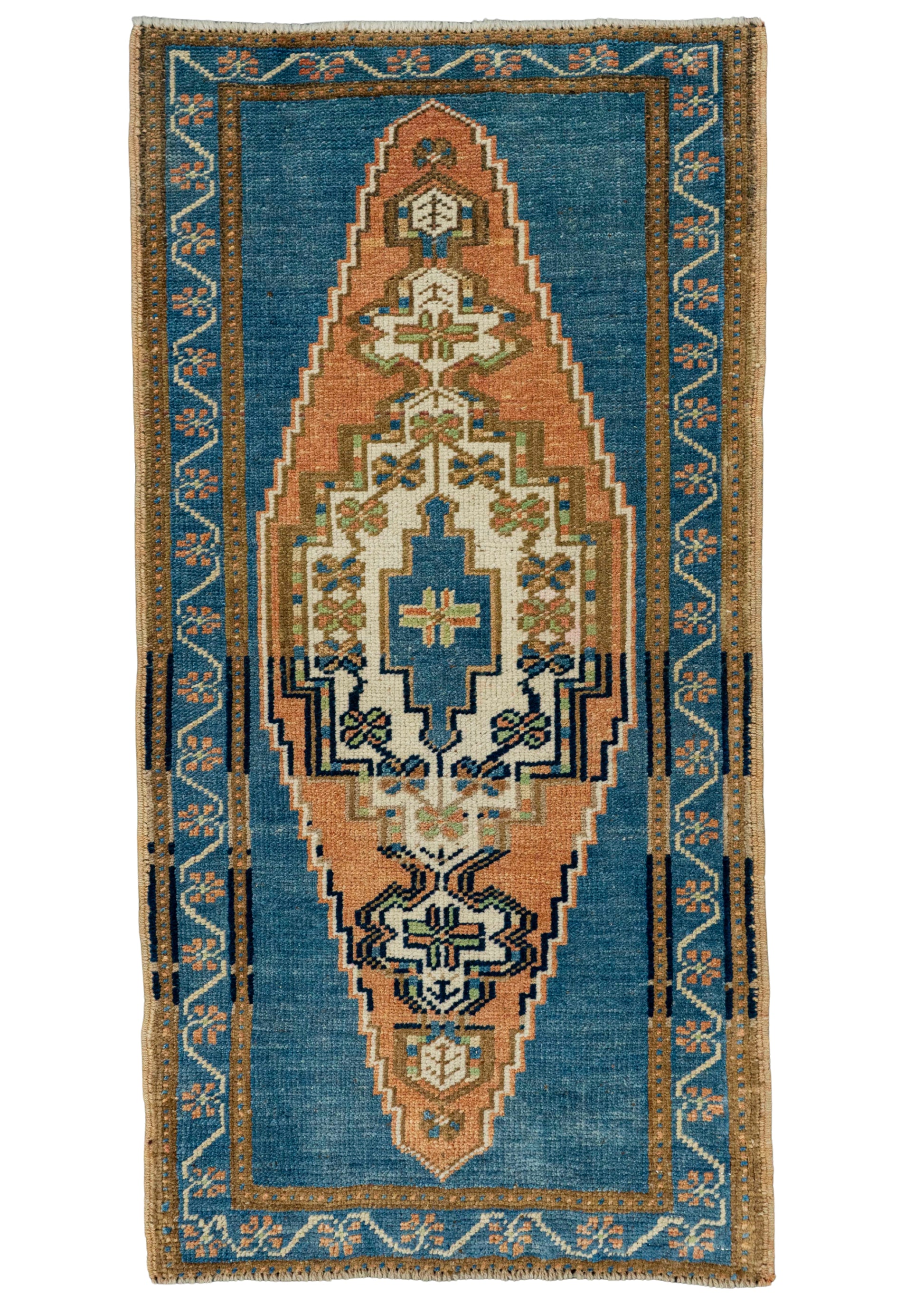 Turkish Yastik Rug  1'9" x  3'5" #22624