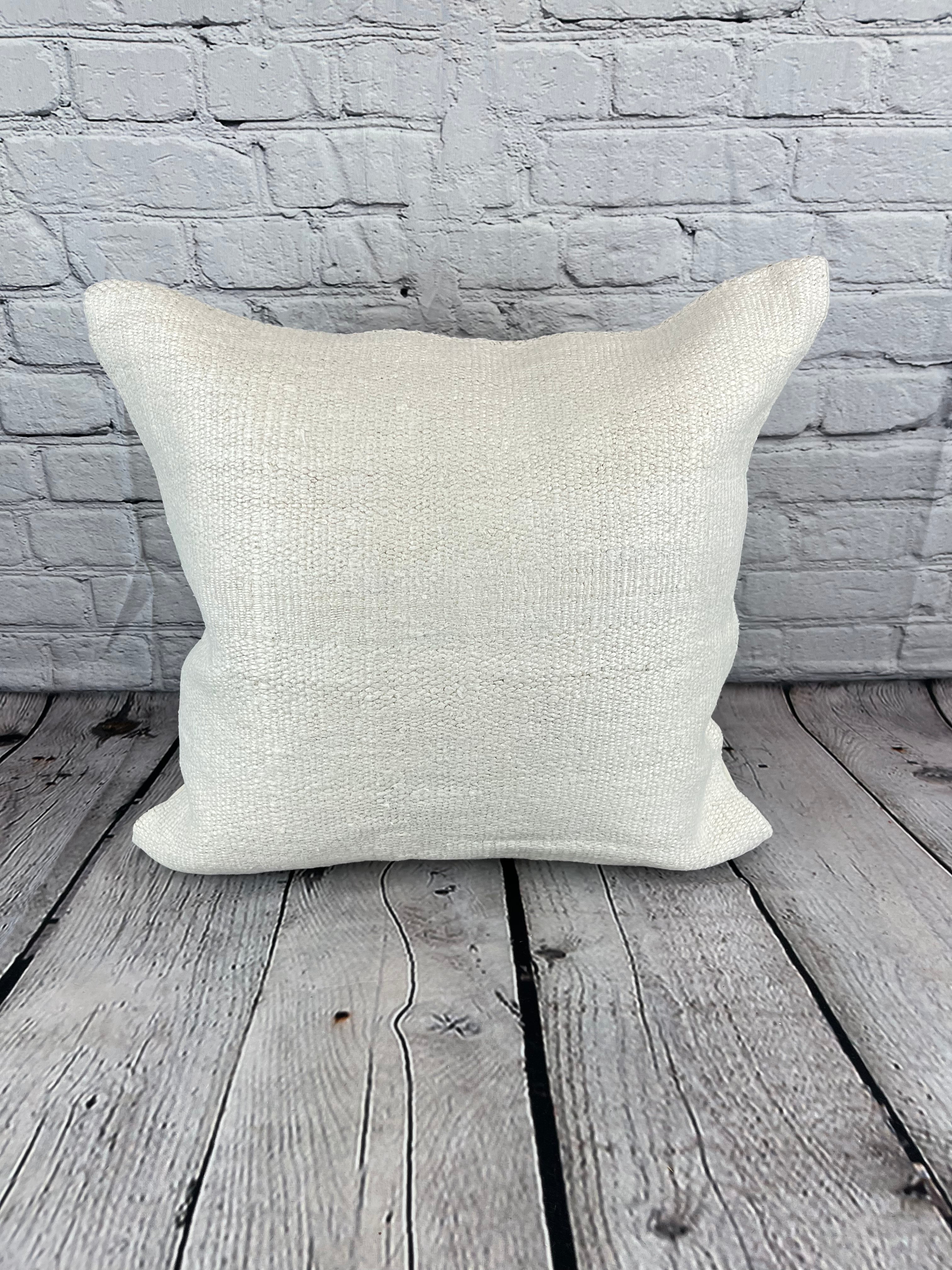 Goose Gray Hemp kilim minder pillow | Grey anatolian kilim lake house pillow popular