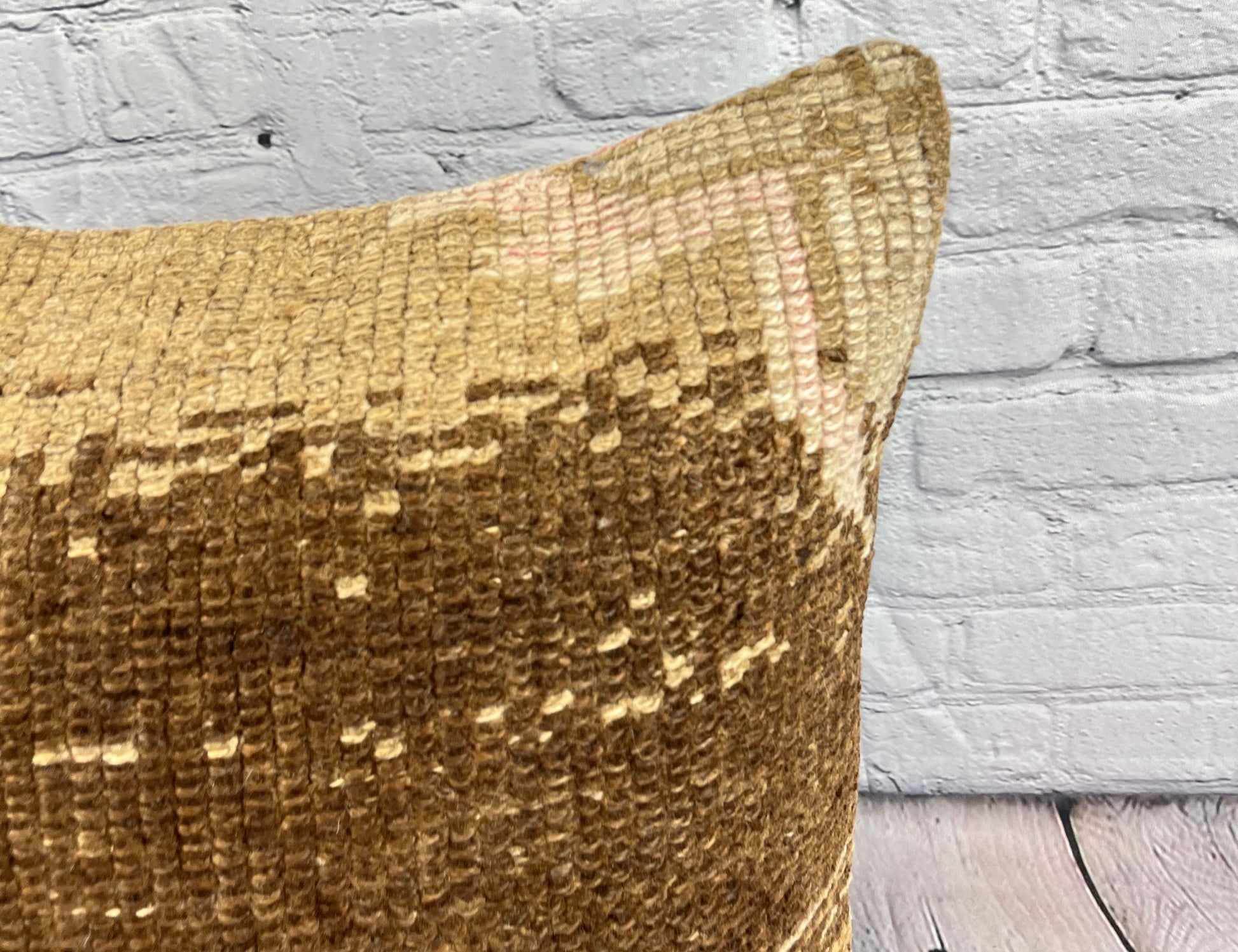 20 x 20 Rug Pillow Sultanate Golden Turkish Pillow Cushion Cover #7360