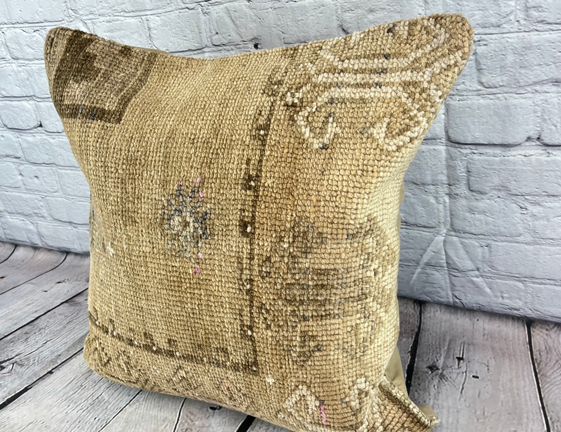 20 x 20 Rug Pillow Radiant Oasis Turkish Pillow Cushion Cover #7617