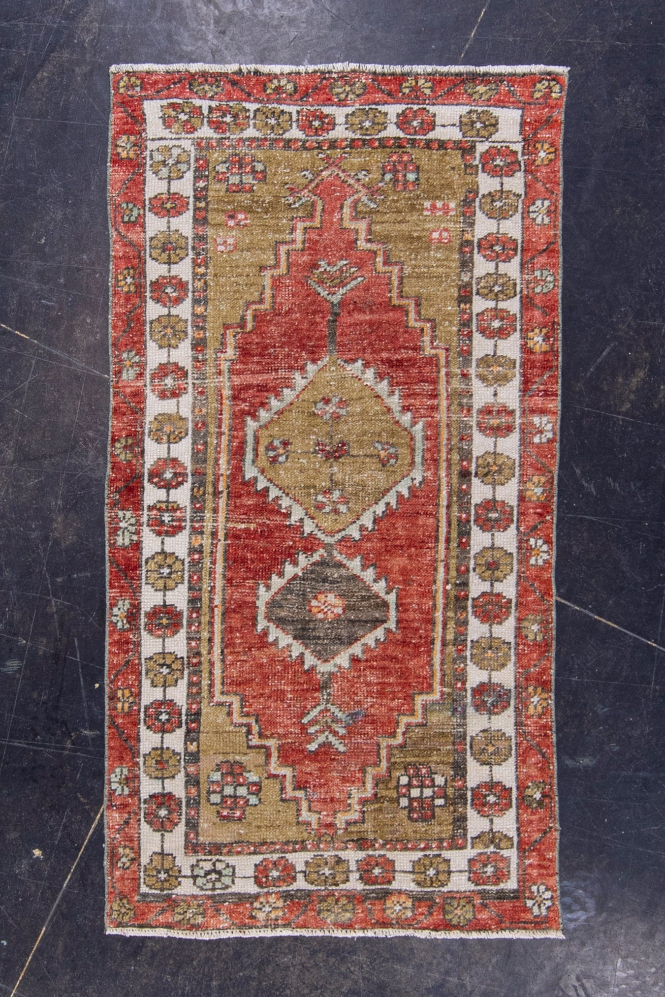 Turkish Vintage Anatolian Rug 2'4" x 4'6" #6060