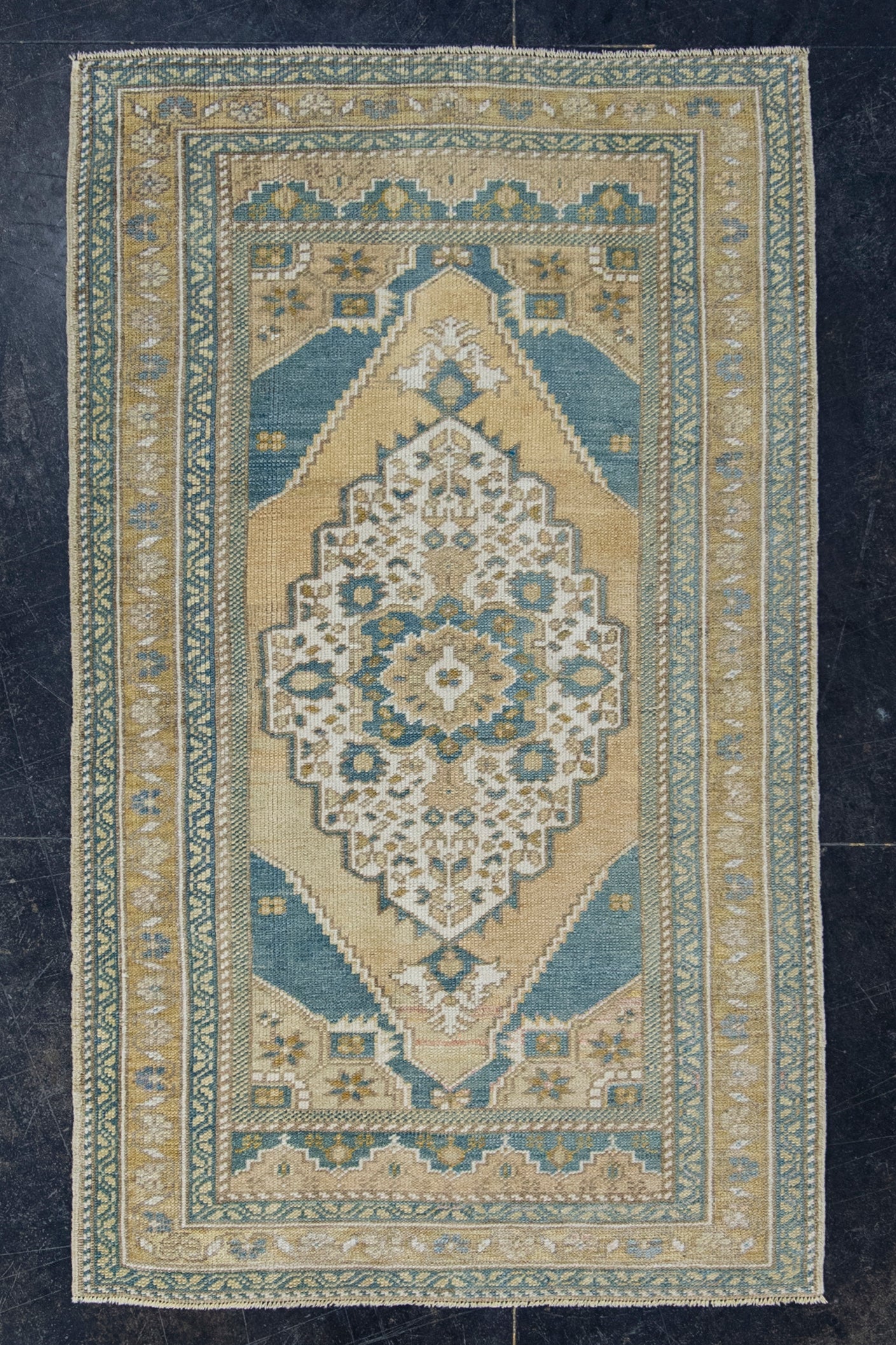Turkish Vintage Rug 2'10" x 4'8" #17564