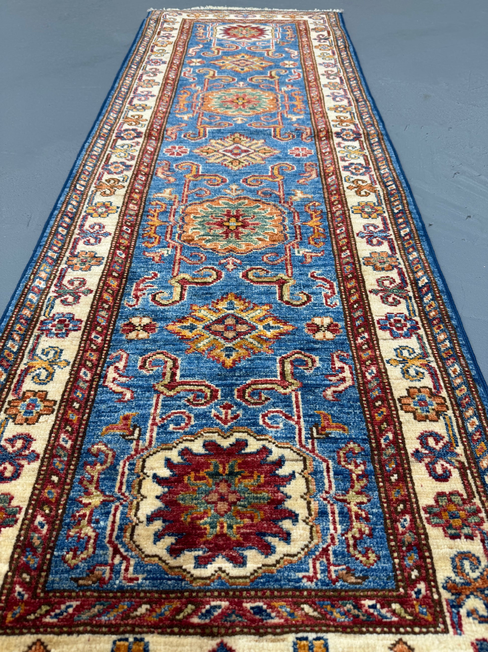 Oriental Hand Knotted Rug 1'11" x 5'10" #21422