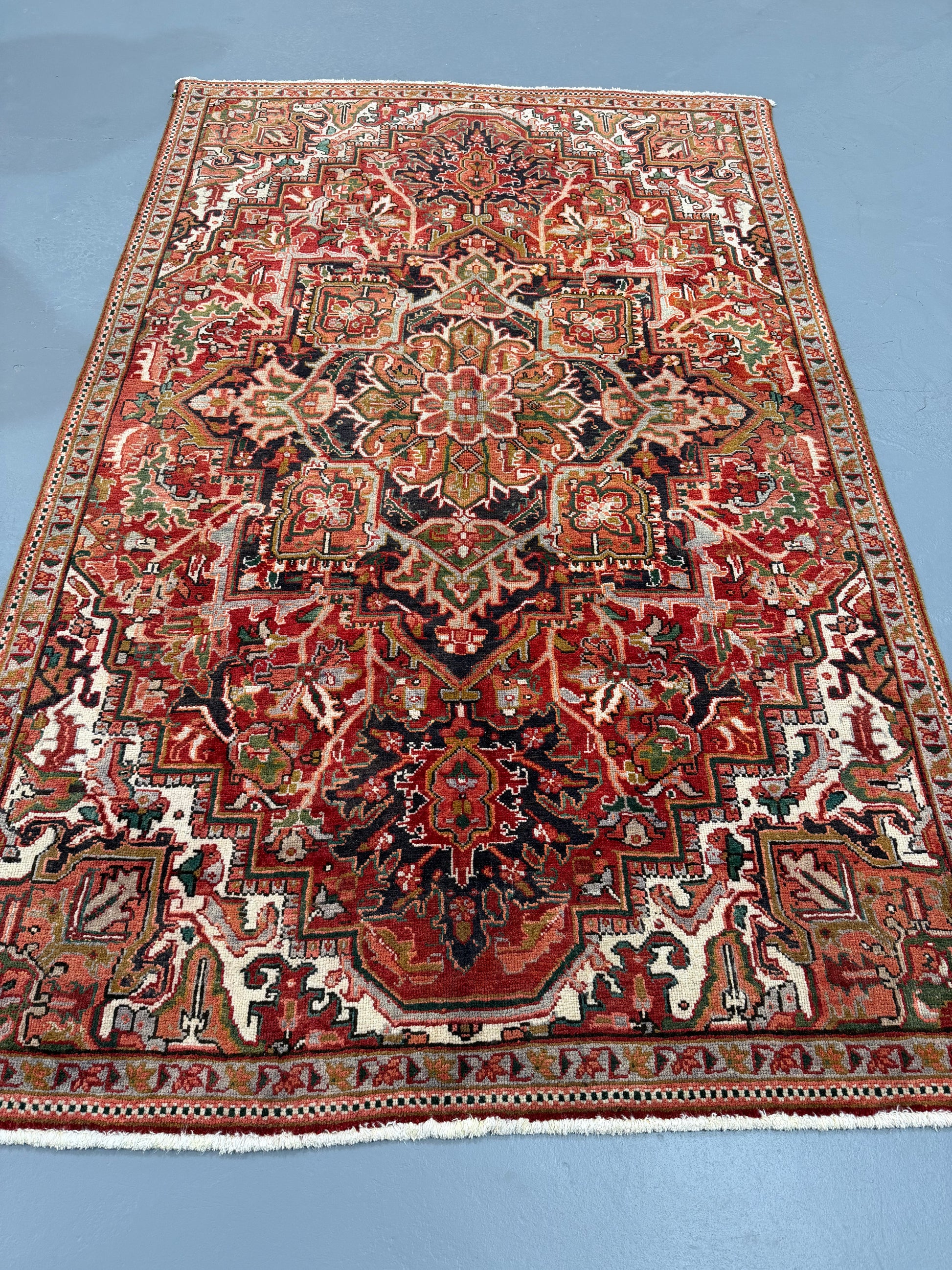 Oriental Handmade Vintage Rug 5'2" x 8'3" #21467