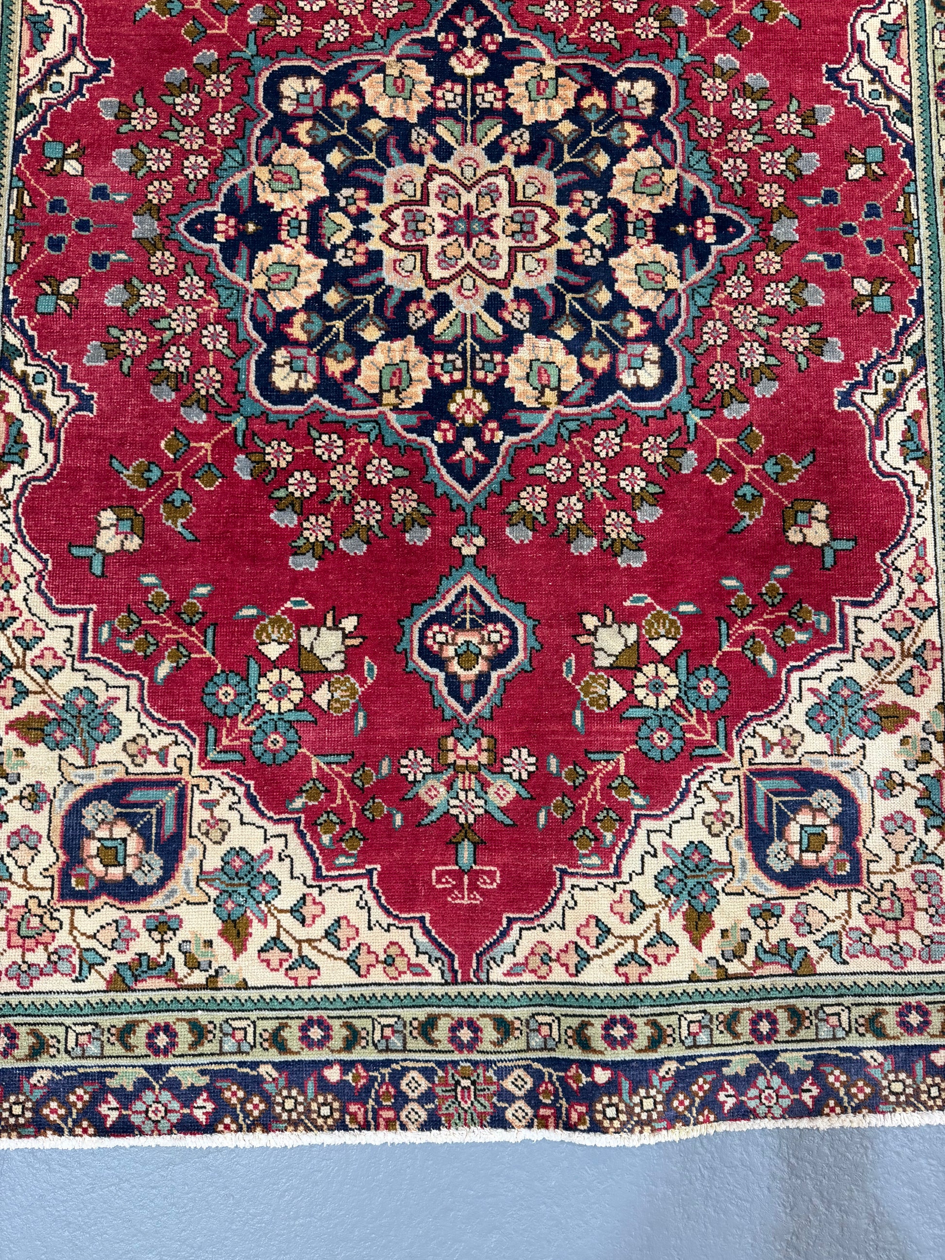 Oriental Handmade Vintage Rug 4'3" x 5'10" #21456