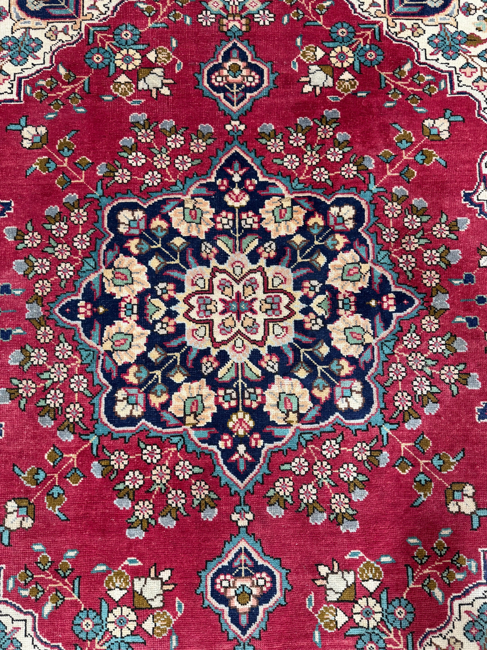 Oriental Handmade Vintage Rug 4'3" x 5'10" #21456