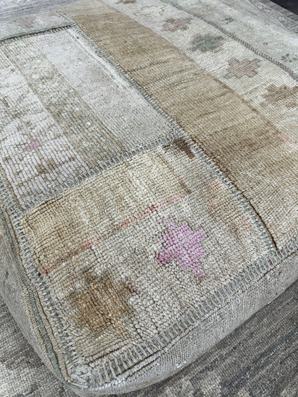 Turkish Kilim Ottoman Pouffe 39"x39"x12" #08-P