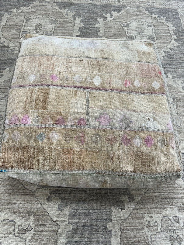 Turkish Kilim Ottoman Pouffe 39"x39"x12" #06-P