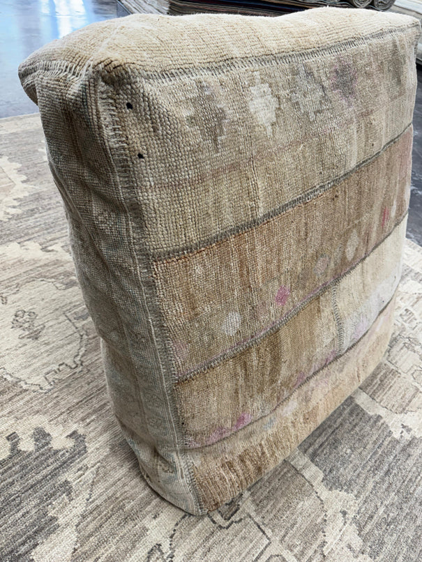 Turkish Kilim Ottoman Pouffe 39"x39"x12" #06-P