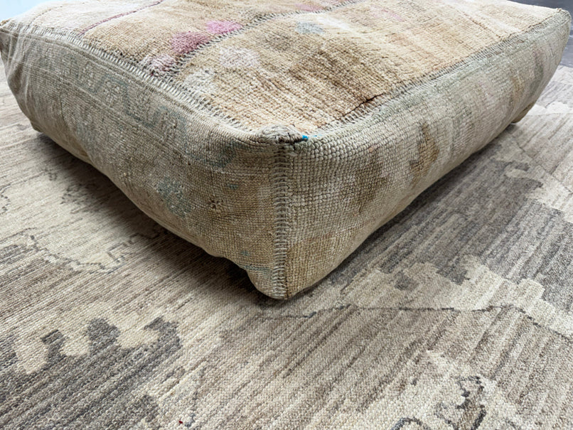 Turkish Kilim Ottoman Pouffe 39"x39"x12" #06-P