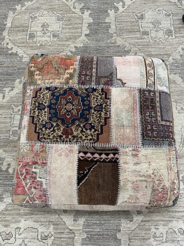 Turkish Kilim Ottoman Pouffe 39"x39"x12" #18-P