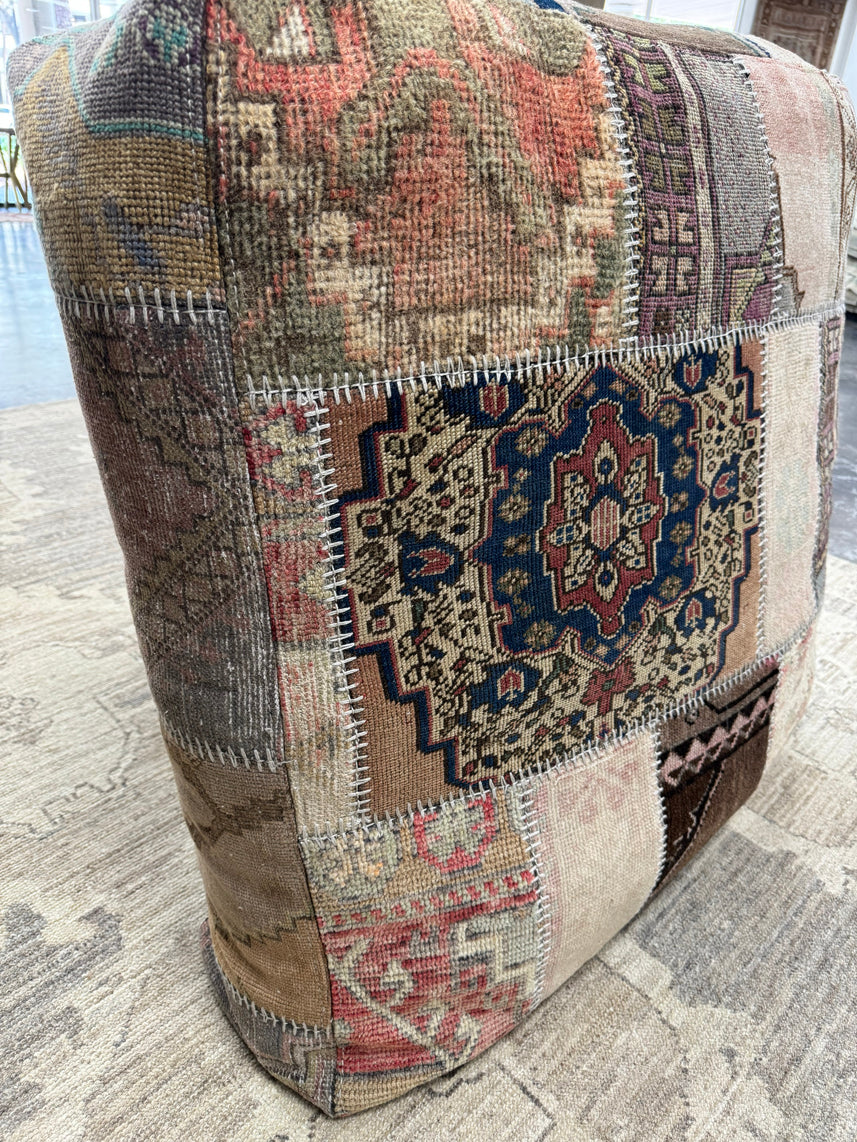 Turkish Kilim Ottoman Pouffe 39"x39"x12" #18-P