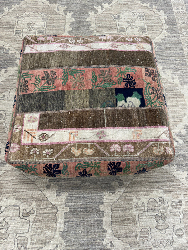 Turkish Kilim Ottoman Pouffe 39"x39"x12" #03-P