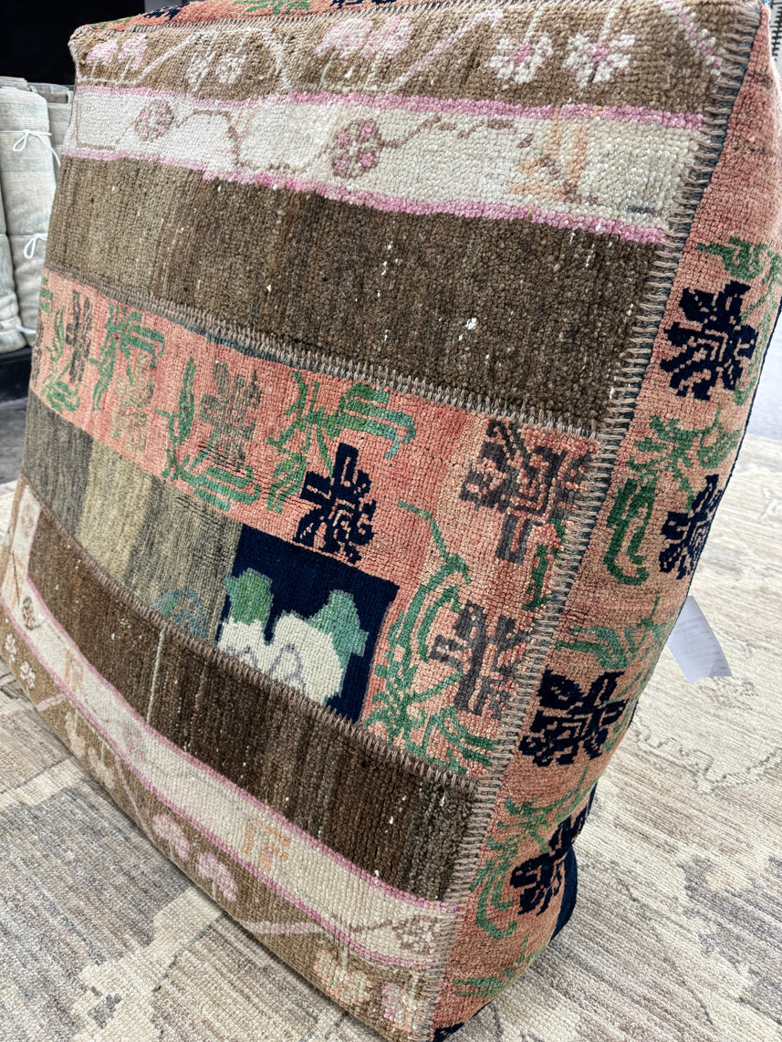 Turkish Kilim Ottoman Pouffe 39"x39"x12" #03-P