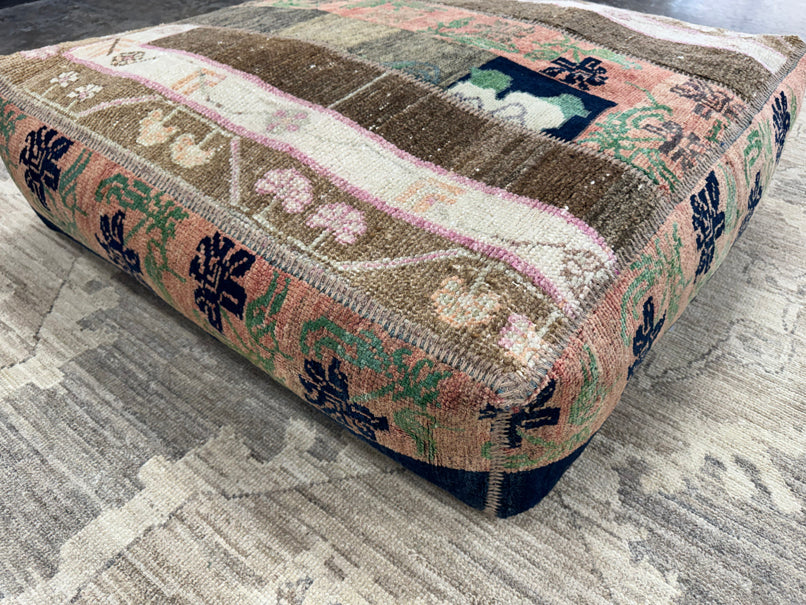 Turkish Kilim Ottoman Pouffe 39"x39"x12" #03-P