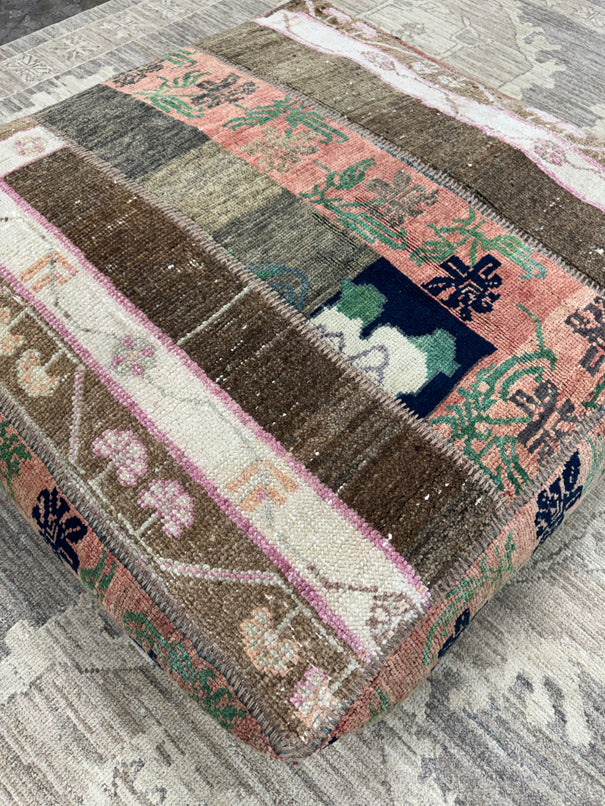 Turkish Kilim Ottoman Pouffe 39"x39"x12" #03-P