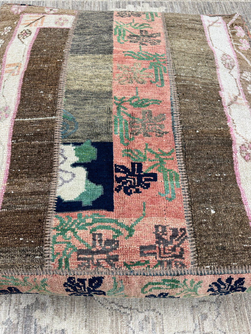 Turkish Kilim Ottoman Pouffe 39"x39"x12" #03-P