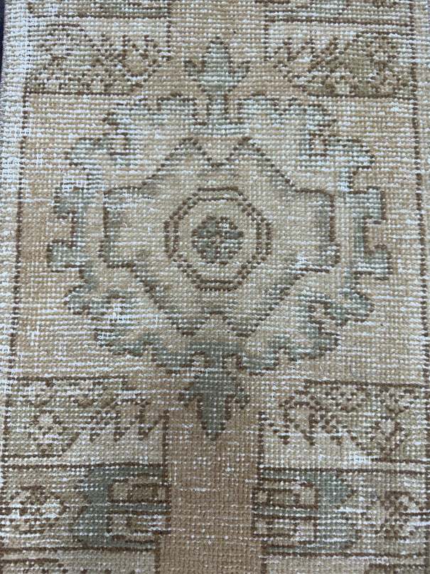 Turkish Yastik Rug 1'6" x 2'9" #23734