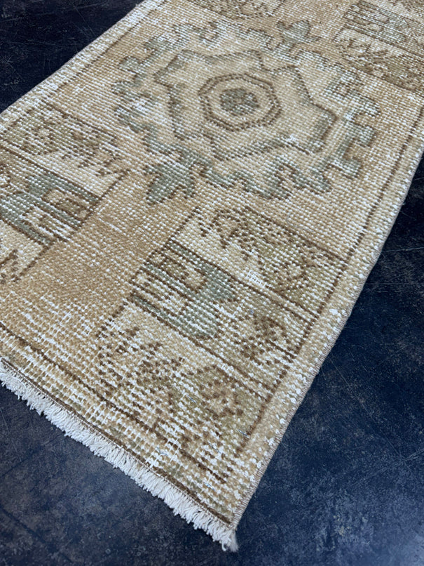 Turkish Yastik Rug 1'6" x 2'9" #23734
