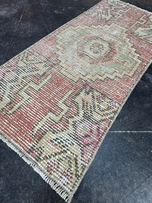 Turkish Yastik Rug 1'4" x 2'10" #23735