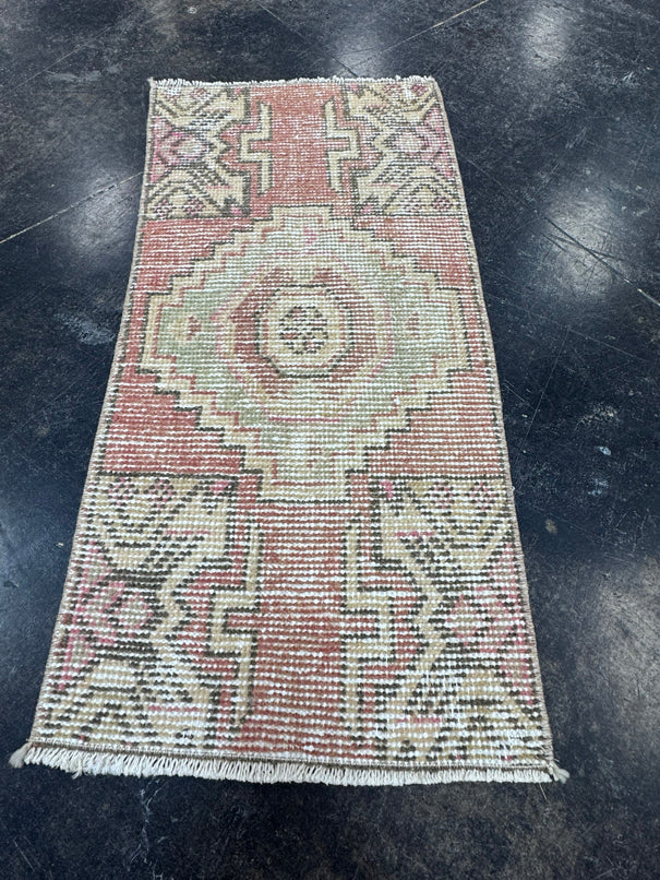 Turkish Yastik Rug 1'4" x 2'10" #23735