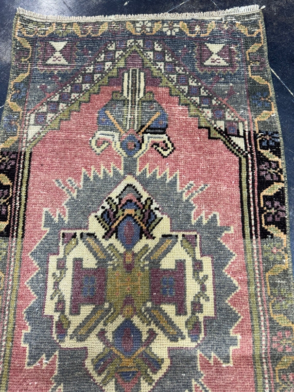 Turkish Yastik Rug 1'9" x 3'9" #23737
