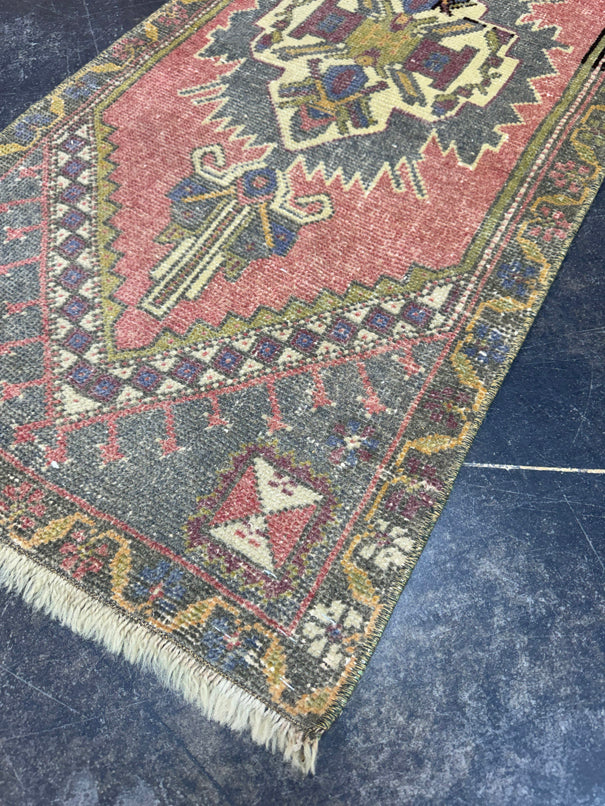 Turkish Yastik Rug 1'9" x 3'9" #23737