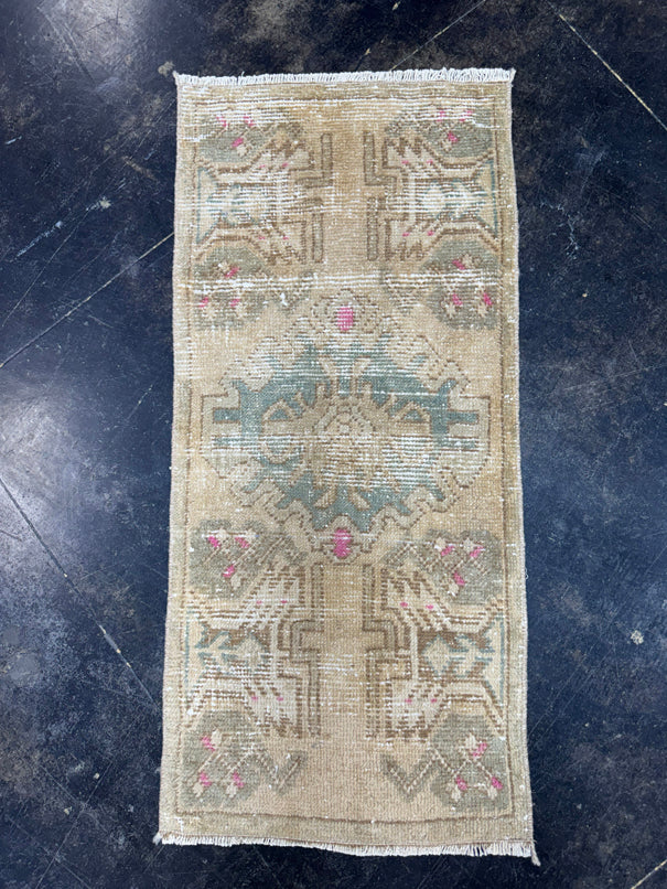 Turkish Yastik Rug 1'5" x 3' #23738