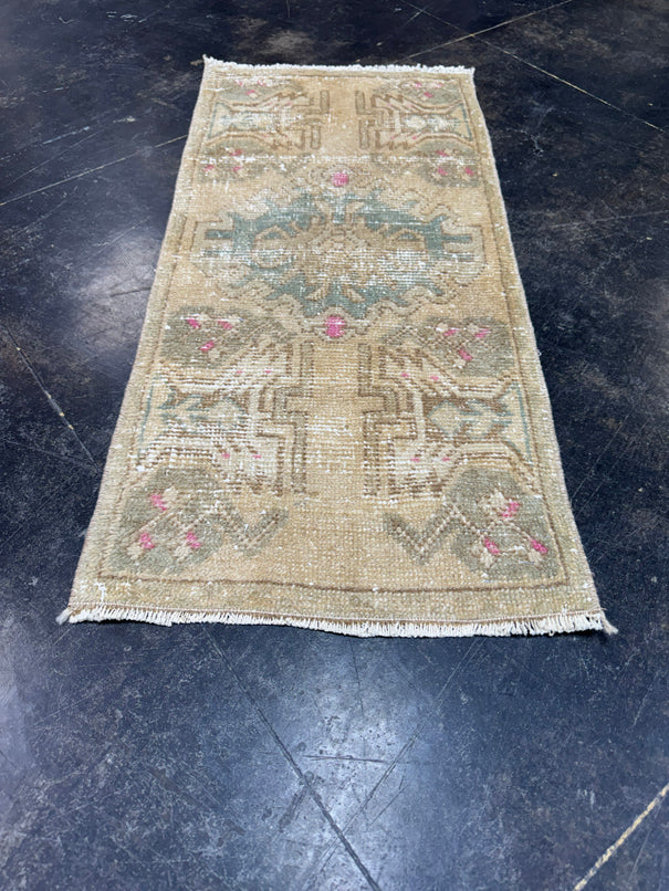 Turkish Yastik Rug 1'5" x 3' #23738