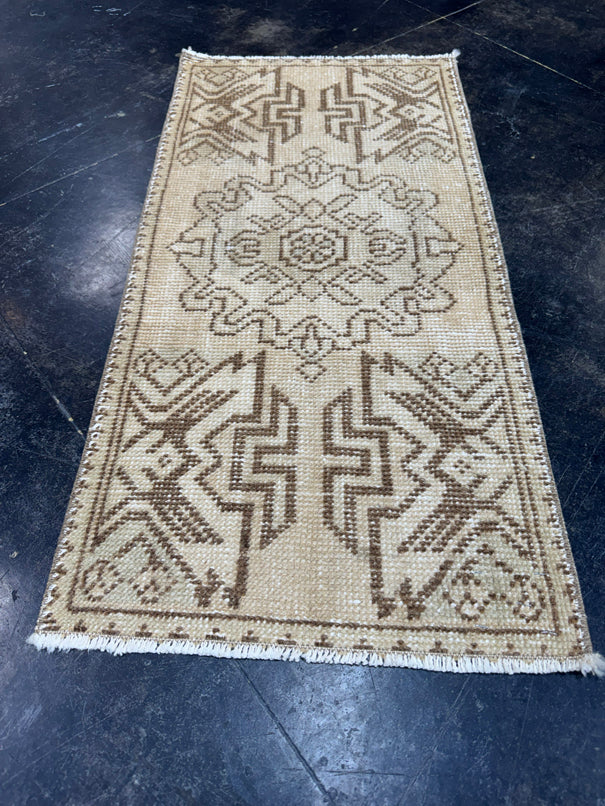 Turkish Yastik Rug 1'6" x 3'1" #23750