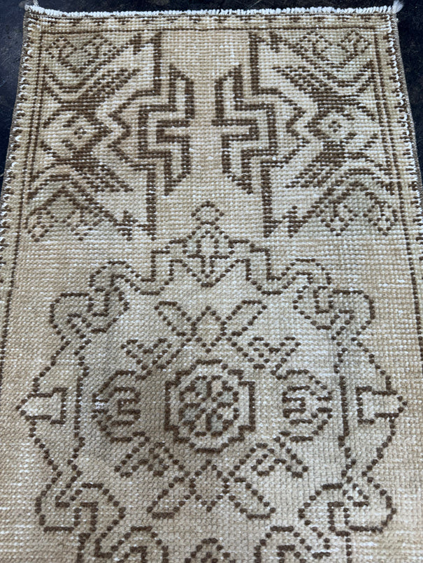 Turkish Yastik Rug 1'6" x 3'1" #23750