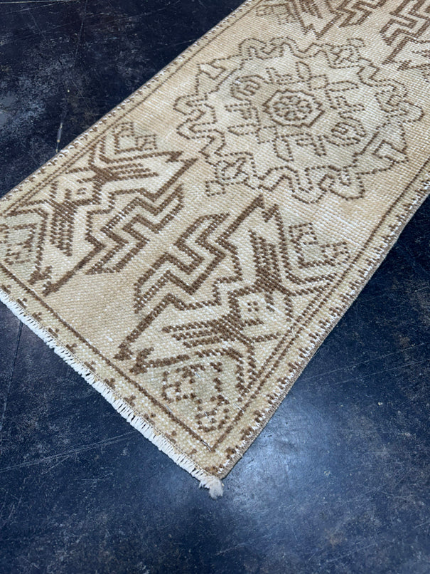 Turkish Yastik Rug 1'6" x 3'1" #23750