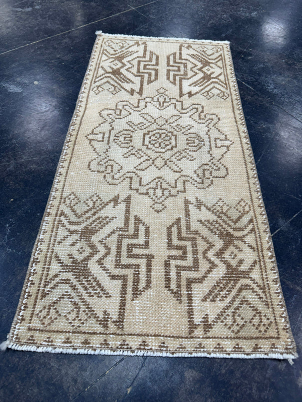 Turkish Yastik Rug 1'6" x 3'1" #23750