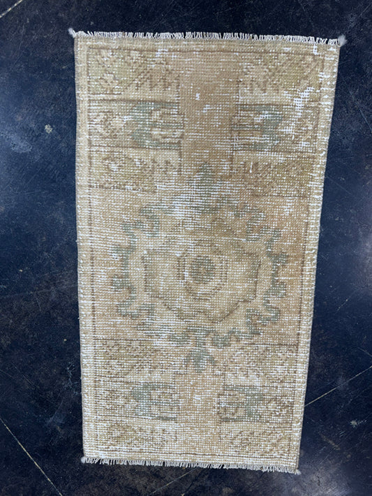 Turkish Yastik Rug 1'6" x 2'9" #23751