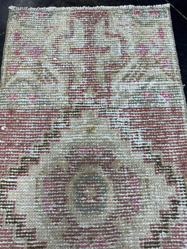Turkish Yastik Rug 1'4" x 2'10" #23753