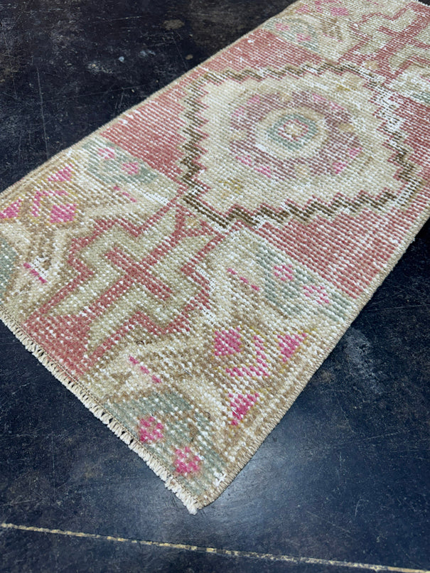 Turkish Yastik Rug 1'4" x 2'10" #23753