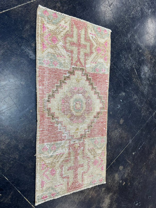 Turkish Yastik Rug 1'4" x 2'10" #23753
