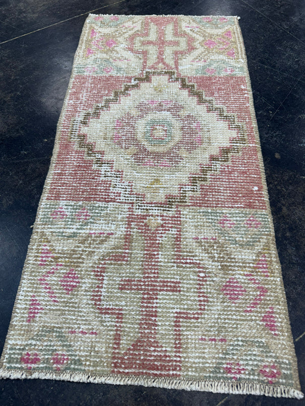 Turkish Yastik Rug 1'4" x 2'10" #23753