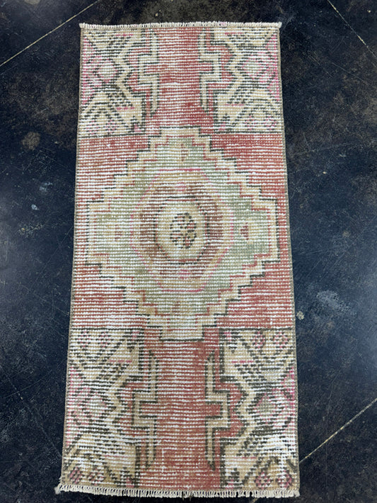 Turkish Yastik Rug 1'4" x 2'10" #23754