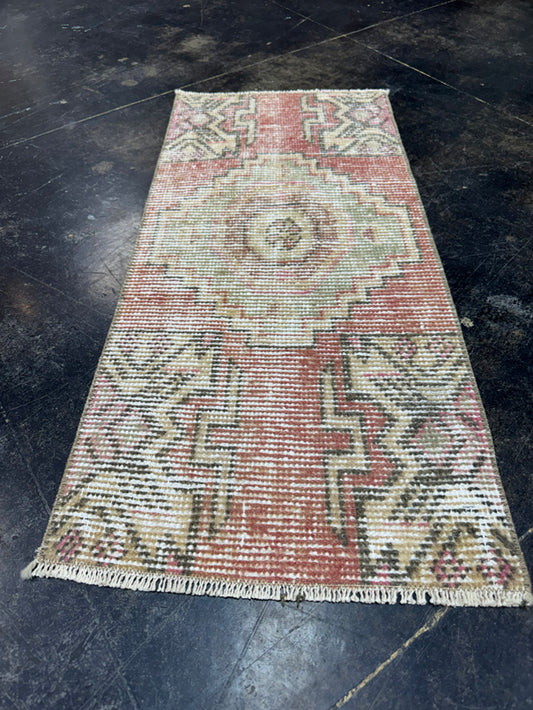 Turkish Yastik Rug 1'4" x 2'10" #23754
