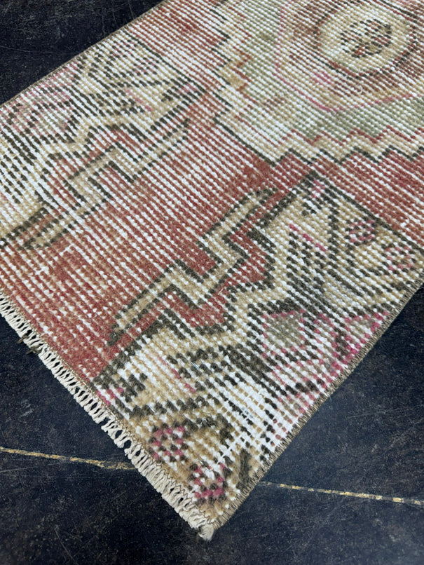 Turkish Yastik Rug 1'4" x 2'10" #23754
