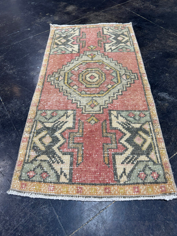 Turkish Yastik Rug 1'7" x 3' #23756