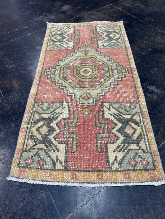 Turkish Yastik Rug 1'7" x 3' #23756