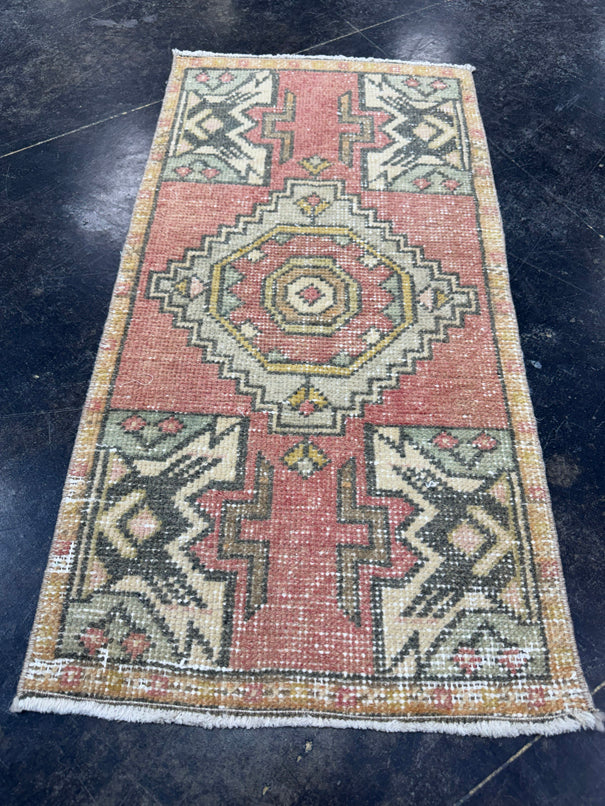 Turkish Yastik Rug 1'7" x 3' #23756