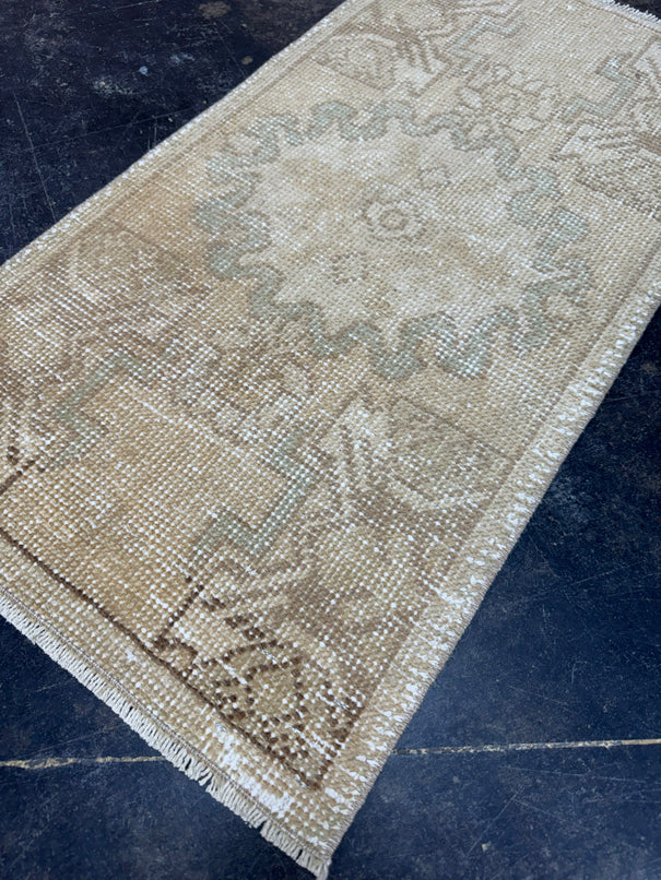 Turkish Yastik Rug 1'6" x 2'10" #23757