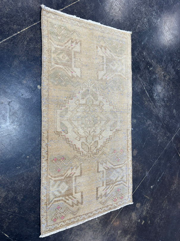 Turkish Yastik Rug 1'7" x 2'11" #23755