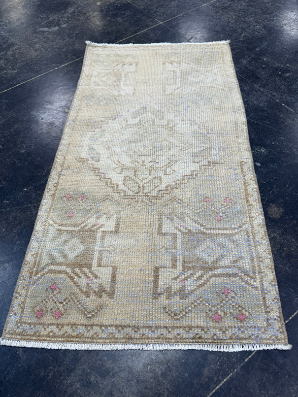 Turkish Yastik Rug 1'7" x 2'11" #23755