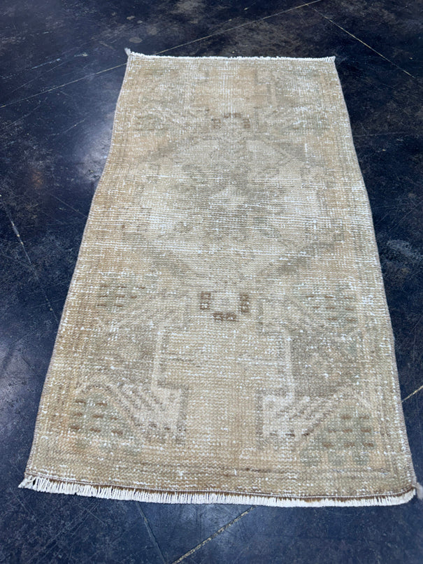 Turkish Yastik Rug 1'8" x 3'1" #23766