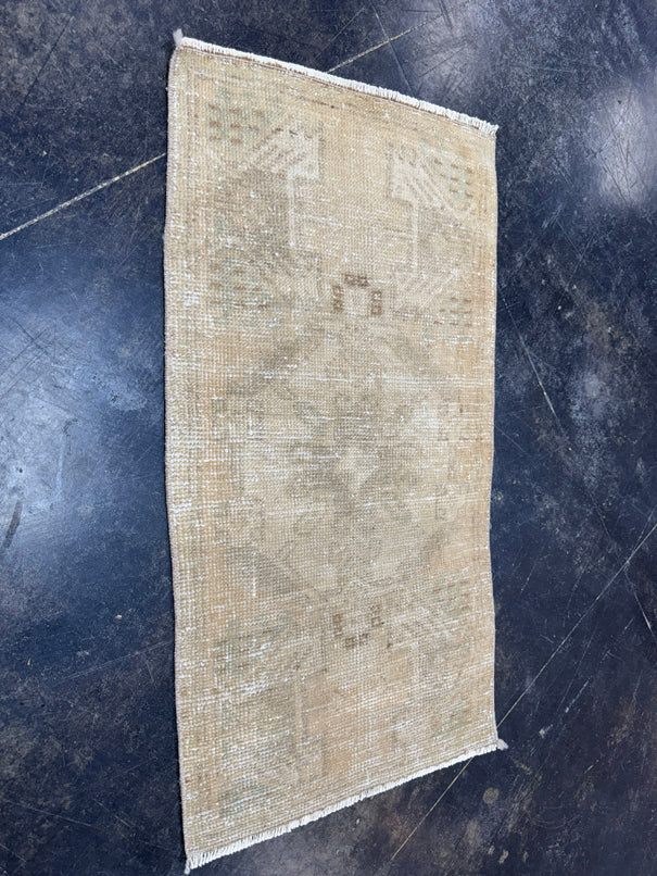 Turkish Yastik Rug 1'8" x 3'1" #23766